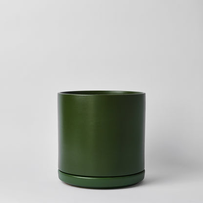 Solid Goods Planter with Saucer