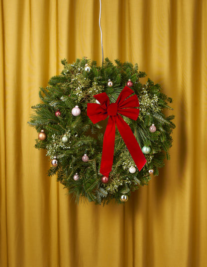 22" Holiday Wreath With Bow